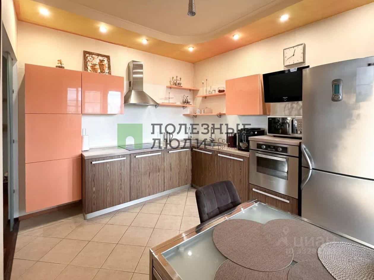 Россия, Хабаровск, Уссурийский бульвар, 24, фото 8