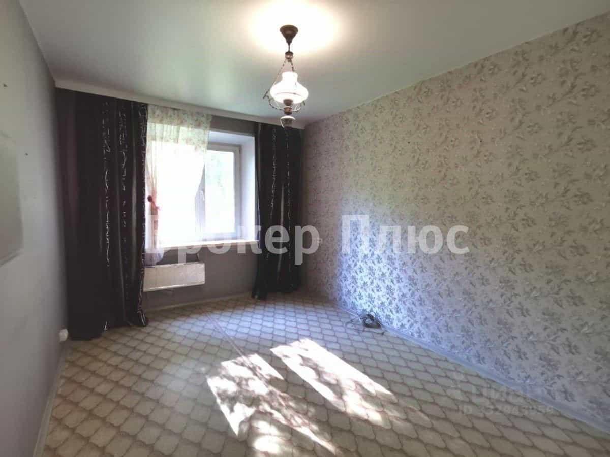 Россия, Республика Хакасия, Абакан, улица Островского, 19, фото 4