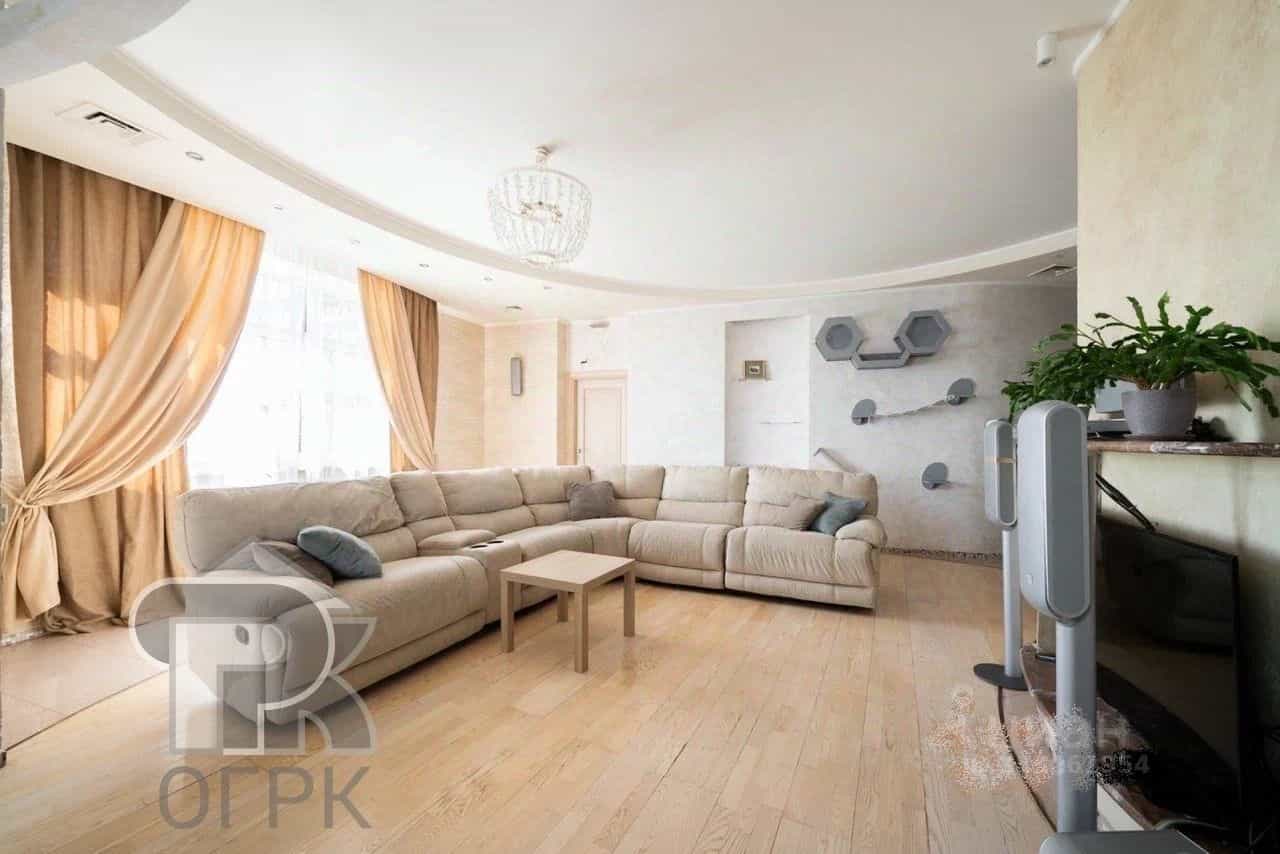 Россия, Москва, Авиационная улица, 79к1