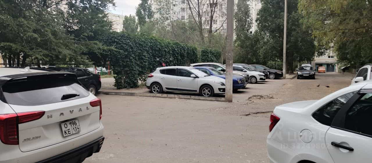 Россия, Волгоград, район Семь Ветров, улица Константина Симонова, 40, фото 17