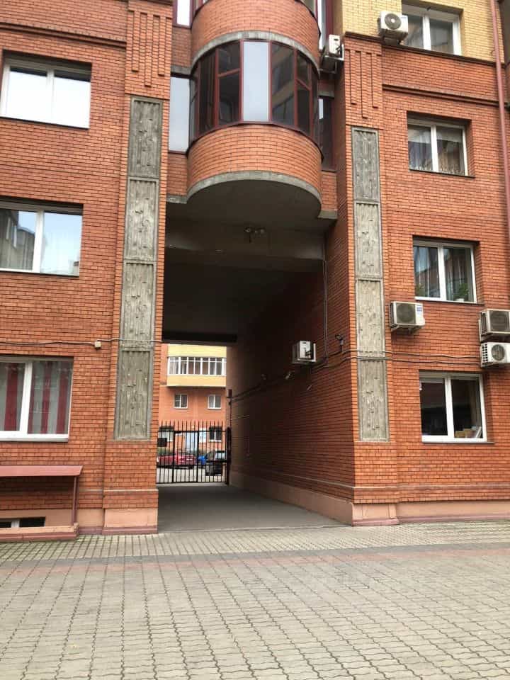 Россия, Красноярск, улица Белопольского, 2А, фото 27