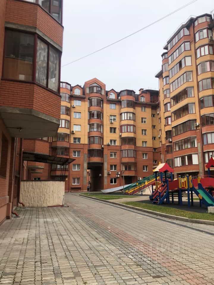 Россия, Красноярск, улица Белопольского, 2А, фото 29