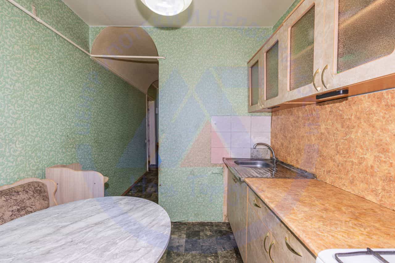 Россия, Курган, улица Анфиногенова, 5, фото 12
