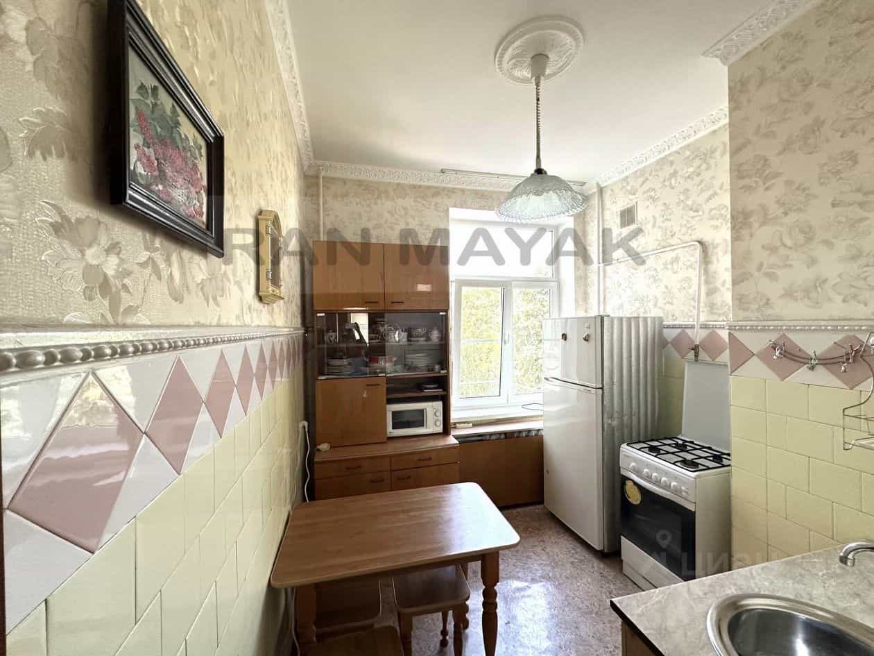 Россия, Республика Адыгея (Адыгея), Майкоп, Краснооктябрьская улица, 32, фото 12
