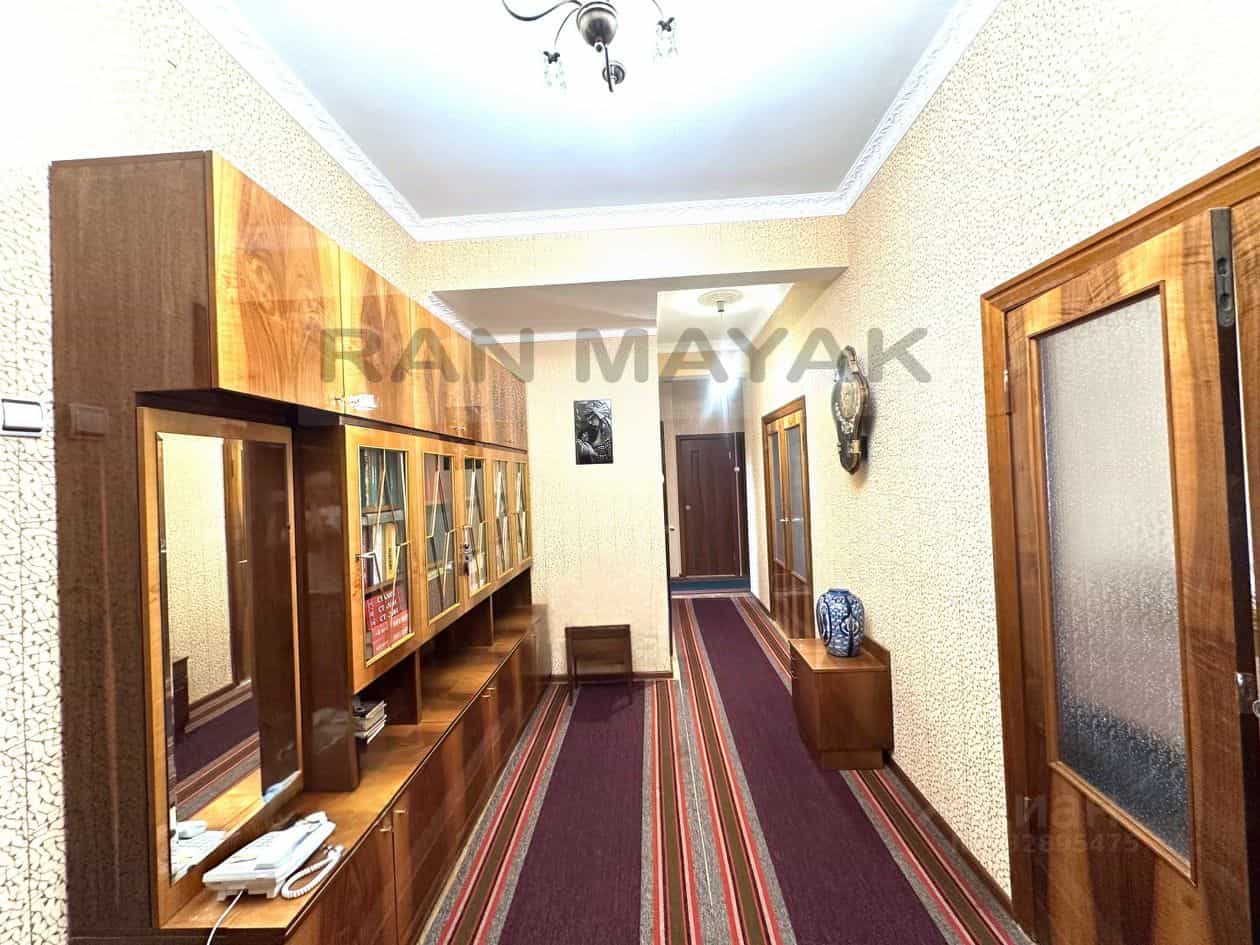 Россия, Республика Адыгея (Адыгея), Майкоп, Краснооктябрьская улица, 32, фото 20