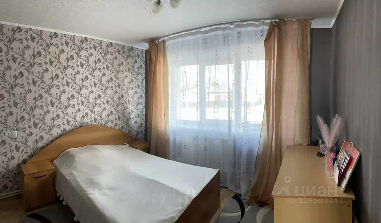 Россия, Республика Мордовия, село Лямбирь, улица Ленина, 37, фото 4