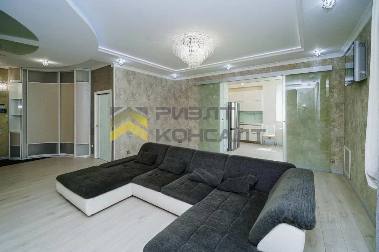 Россия, Омск, улица Серова, 39