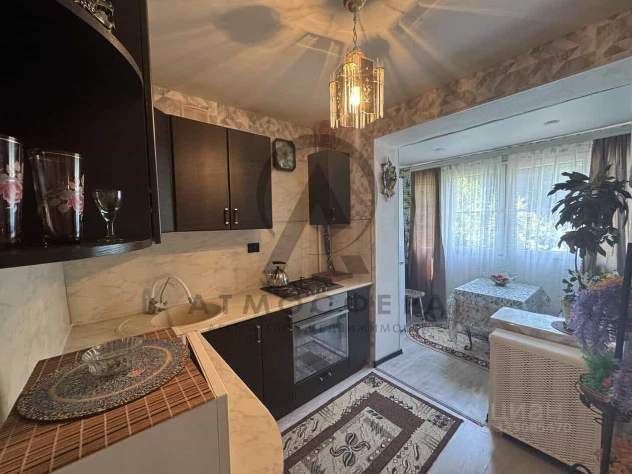 Россия, Краснодарский край, Туапсе, улица Судоремонтников, 66, фото 7