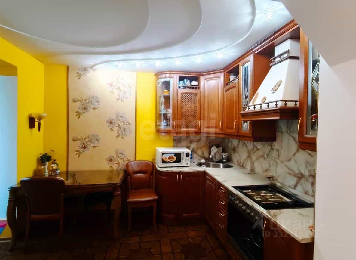 Россия, Камчатский край, Петропавловск-Камчатский, бульвар Пийпа, 10