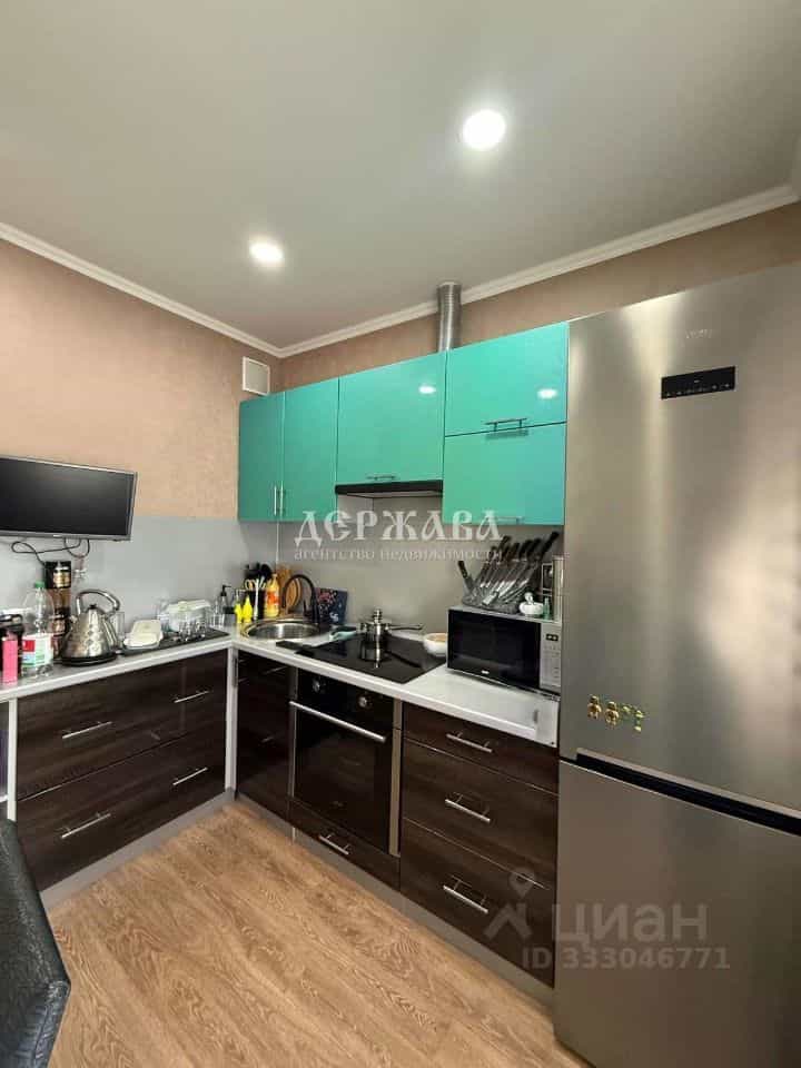 Россия, Белгородская область, Старый Оскол, микрорайон Макаренко, 38, фото 3