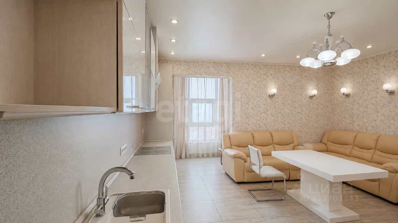 Россия, Камчатский край, Петропавловск-Камчатский, улица Топоркова, 8/2
