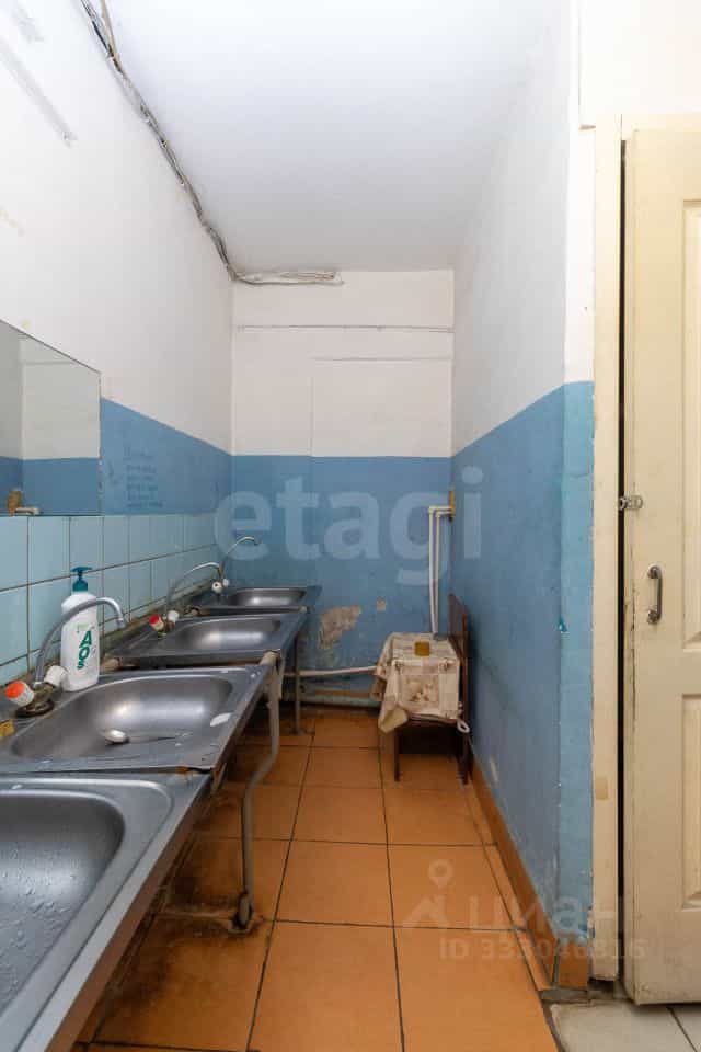 Россия, городской округ Красноярск, Кировский район, улица Автомобилистов, 68, фото 7