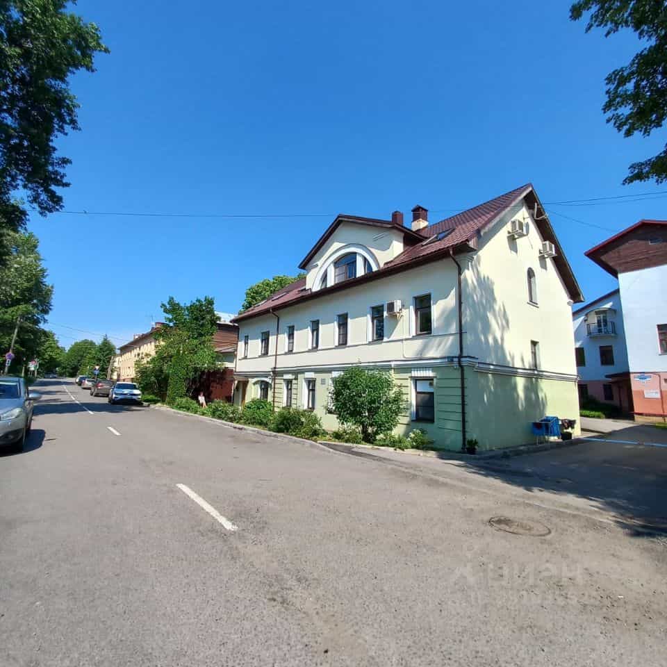 Россия, Великий Новгород, район Торговая сторона, Михайлова улица, 4