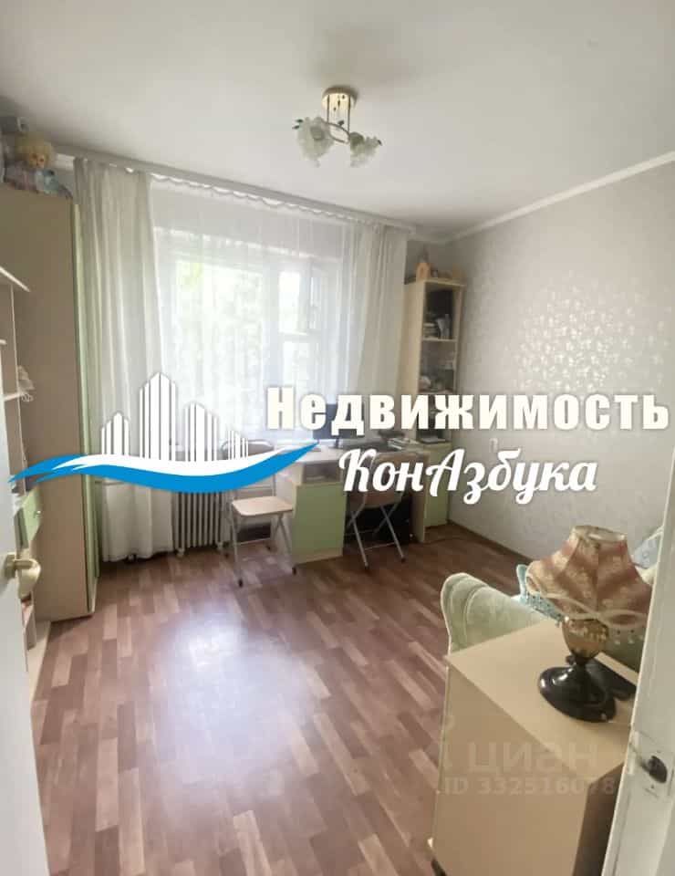 Россия, Тверская область, Конаково, улица Строителей, 34, фото 13