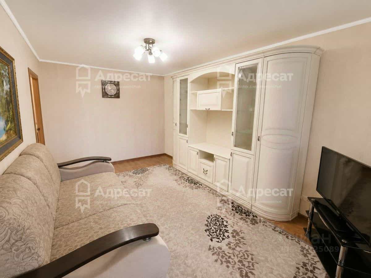 Россия, Волгоградская область, Волжский, улица Мира, 27, фото 3