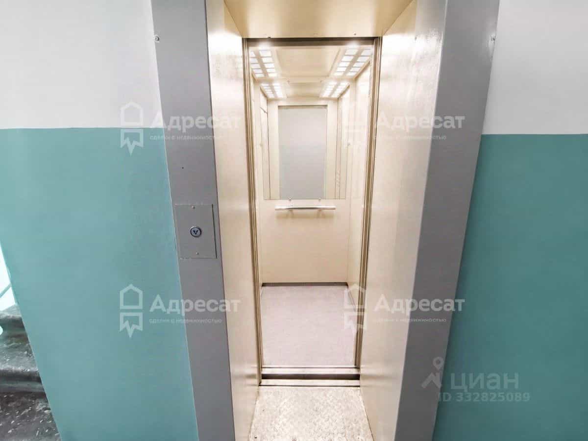 Россия, Волгоградская область, Волжский, улица Мира, 27, фото 15