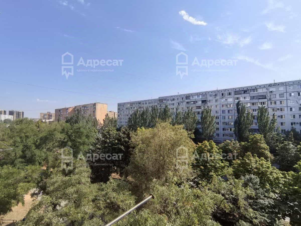 Россия, Волгоградская область, Волжский, улица Мира, 27, фото 16