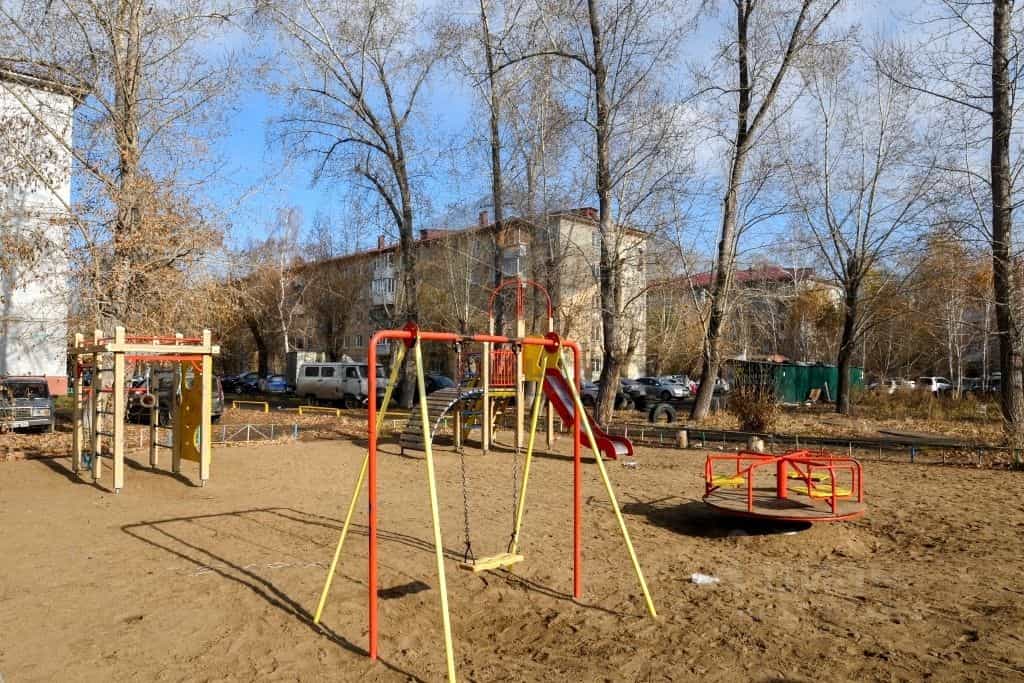 Россия, Омск, микрорайон Городок Нефтяников, улица 22 Апреля, 8, фото 14
