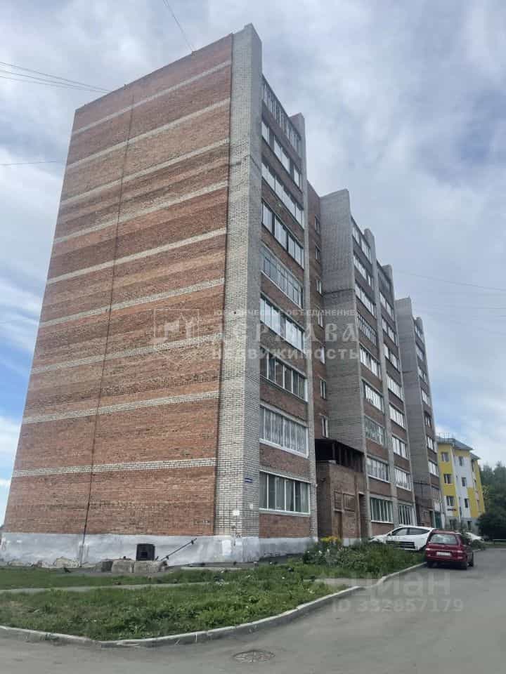 Россия, Кемеровская область — Кузбасс, Юрга, Фестивальная улица, 3