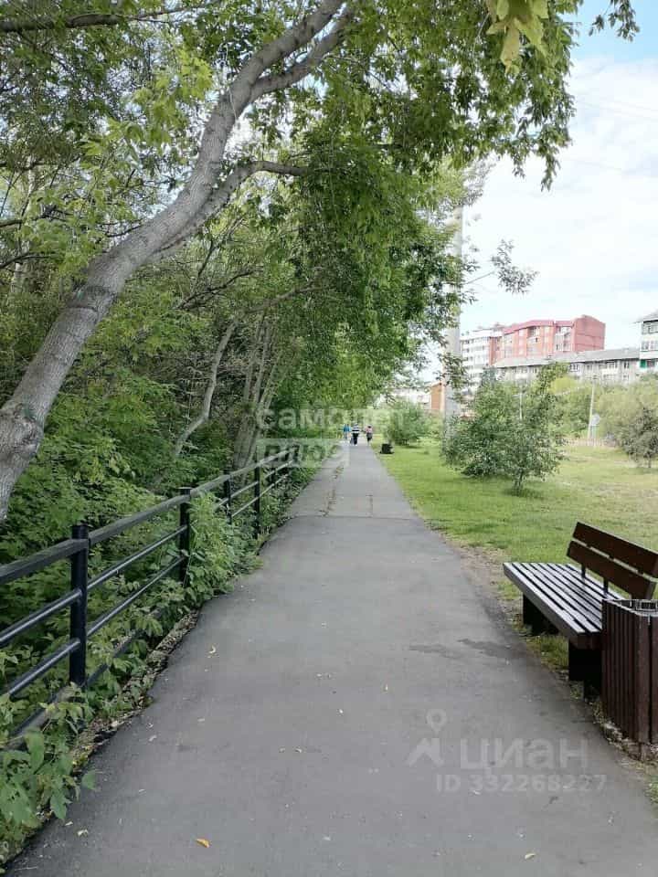 Россия, Иркутск, микрорайон Первомайский, 37А, фото 13