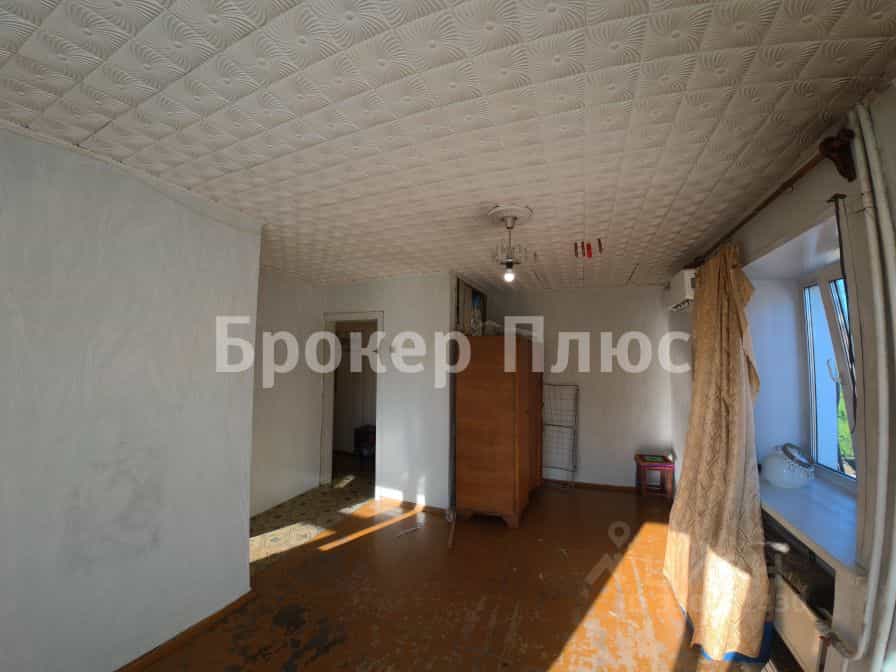 Россия, Республика Хакасия, Абакан, улица Ленинского Комсомола, 9, фото 2