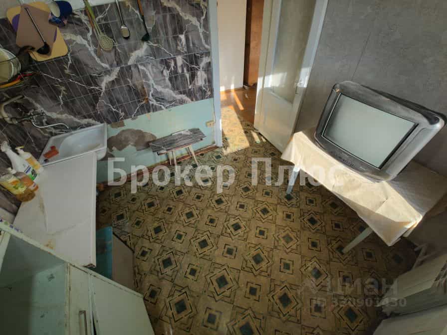 Россия, Республика Хакасия, Абакан, улица Ленинского Комсомола, 9, фото 4