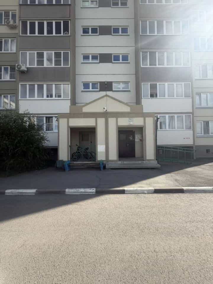 Россия, Омск, улица Бисяриной, 3
