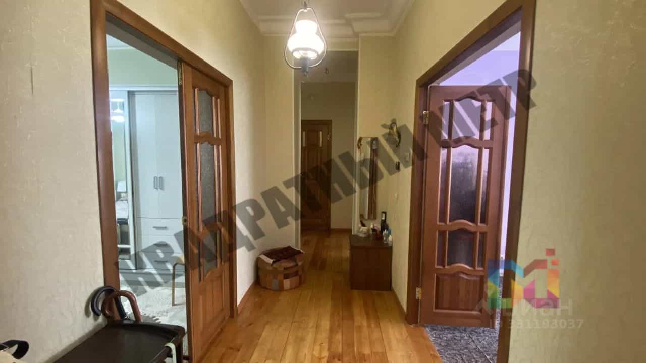 Россия, Республика Калмыкия, Элиста, улица Б. Городовикова, 13, фото 2