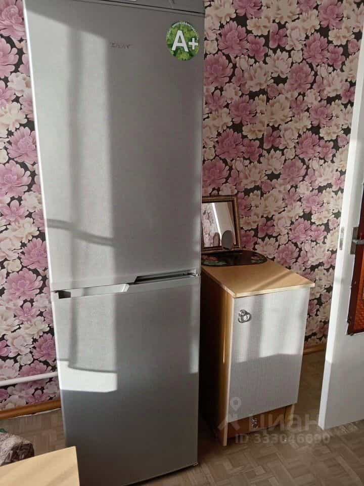 Россия, Ленинградская область, Луга, проспект Володарского, 46/15, фото 7