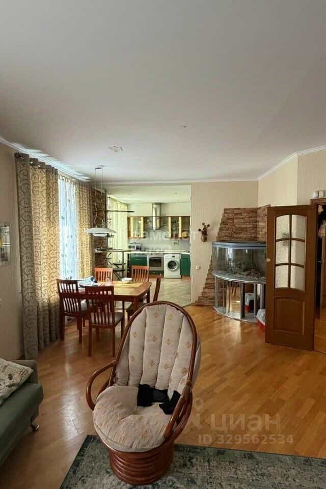 Россия, Архангельская область, Коряжма, Театральная улица, 7