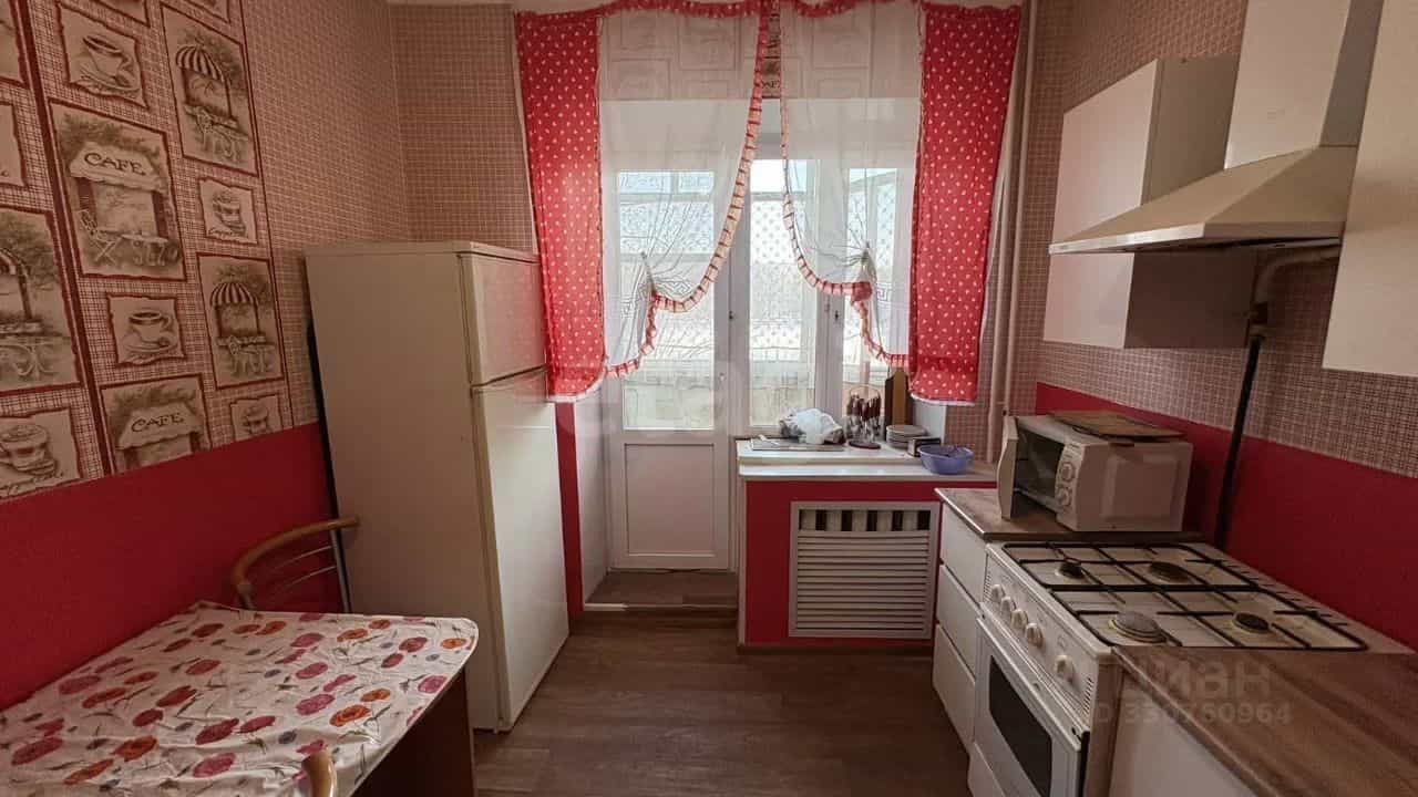 Россия, Ямало-Ненецкий автономный округ, Новый Уренгой, район Северная Жилая Часть, микрорайон Юбилейный, 1/4, фото 5