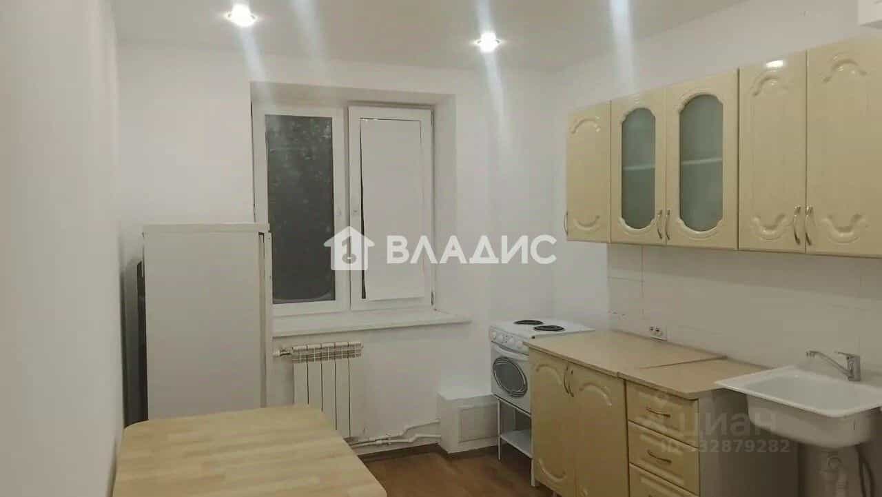 Россия, Республика Бурятия, Улан-Удэ, 113-й микрорайон, 21, фото 6