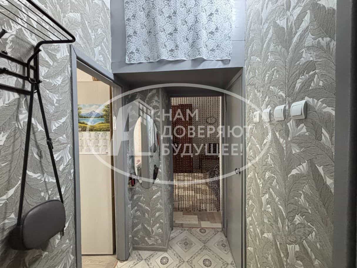 Россия, Удмуртская Республика, Глазов, улица Мира, 10, фото 5