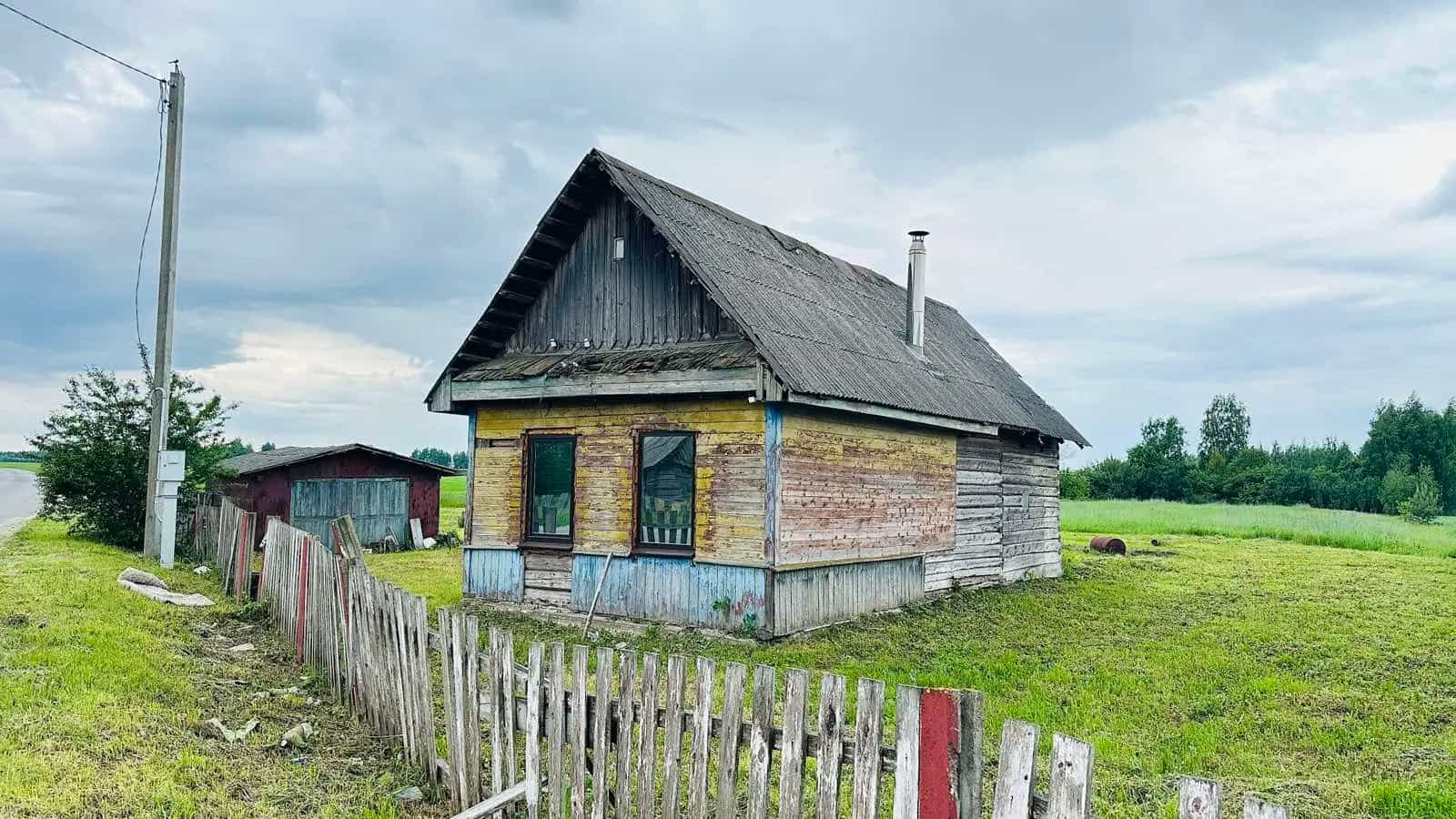 Беларусь, Минская область, Стародорожский район, Новодорожский сельсовет, агрогородок Пастовичи, Центральная улица, 68, фото 4