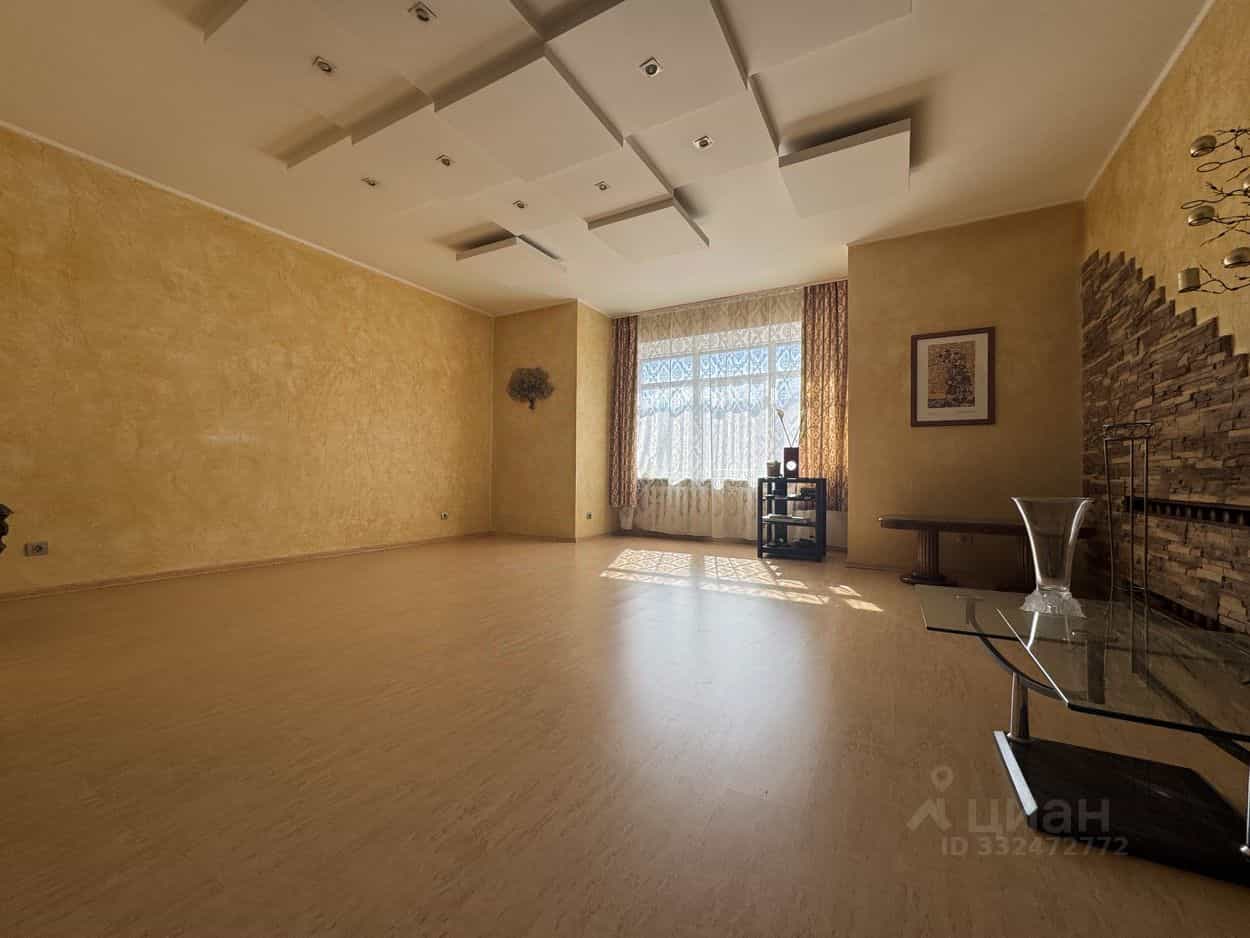 Россия, Киров, Октябрьский проспект, 92А, фото 12