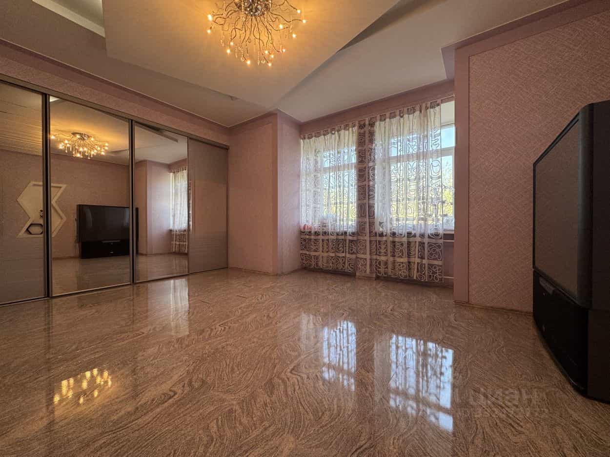 Россия, Киров, Октябрьский проспект, 92А, фото 19