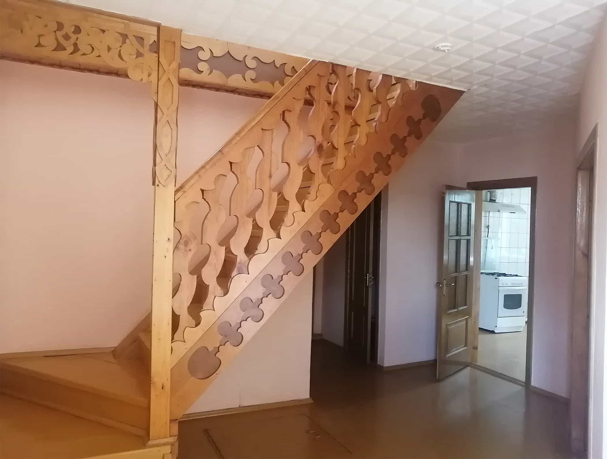 Беларусь, Могилёвская область, Шклов, улица Якуба Коласа, 77, фото 2