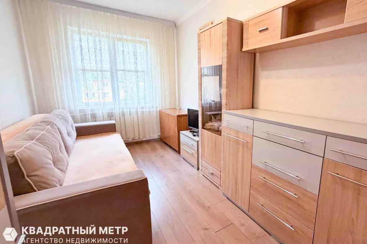 Беларусь, Минский район, городской посёлок Мачулищи, Гвардейская улица, 16, фото 6
