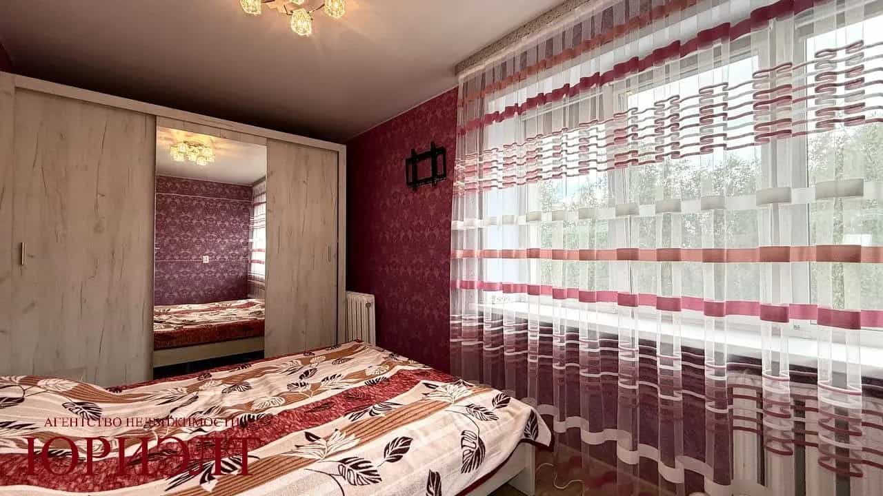 Беларусь, Минская область, Борисов, проспект Революции, 33, фото 5