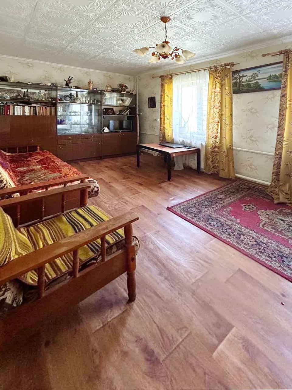 Беларусь, Минский район, Луговослободской сельсовет, агрогородок Луговая Слобода, улица Мира, 8