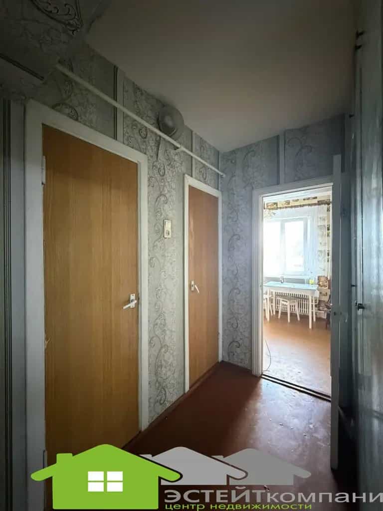 Беларусь, Гродненская область, городской посёлок Кореличи, улица Гагарина, 32, фото 2