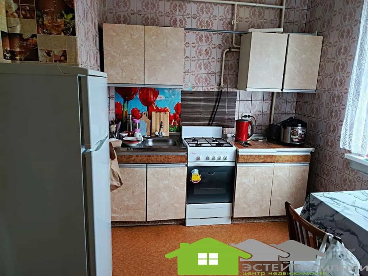 Беларусь, Гродненская область, городской посёлок Кореличи, улица Гагарина, 32, фото 7