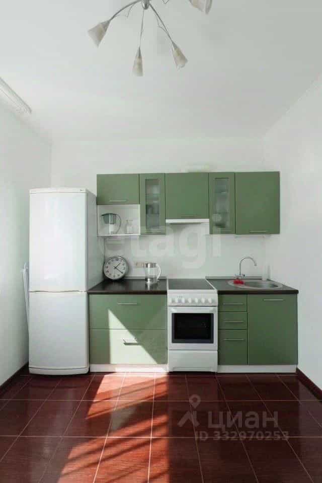 Россия, Тюмень, улица Мельникайте, 125Б, фото 2