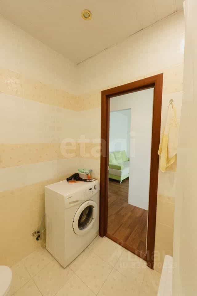 Россия, Тюмень, улица Мельникайте, 125Б, фото 8
