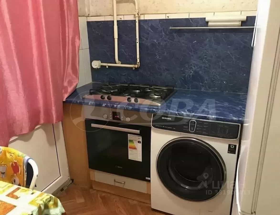 Россия, Курган, улица Савельева, 42, фото 2