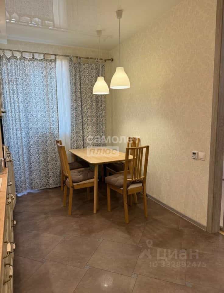 Россия, Омск, Октябрьская улица, 107, фото 3