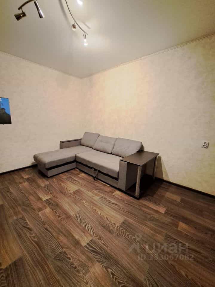 Россия, Саратовская область, Балаково, Трнавская улица, 77, фото 3