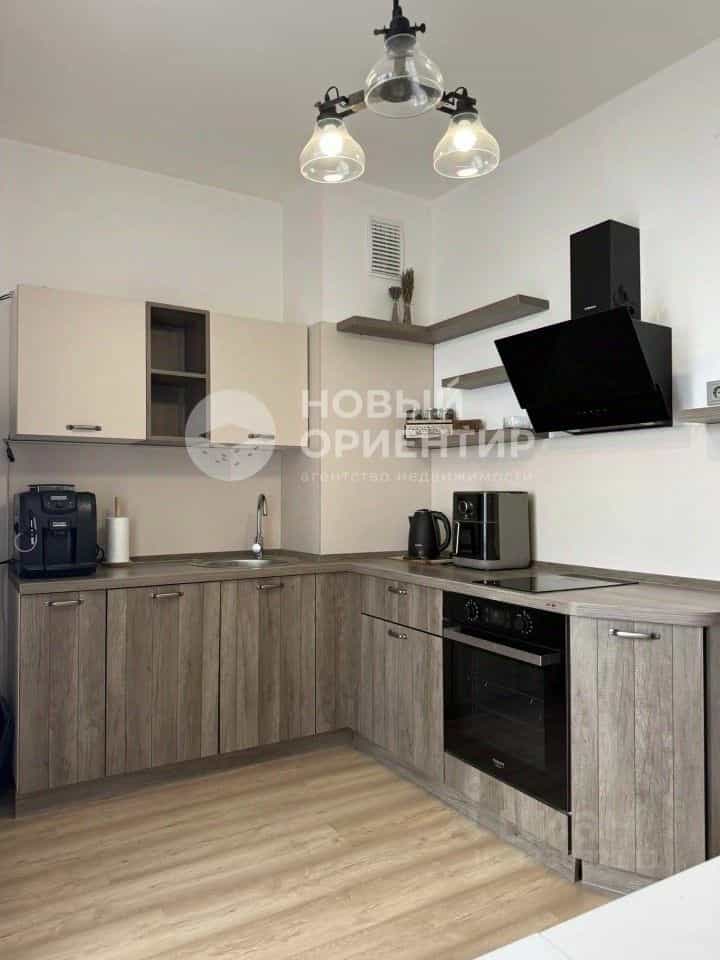 Россия, Свердловская область, Екатеринбург, улица Академика Парина, 38, фото 6