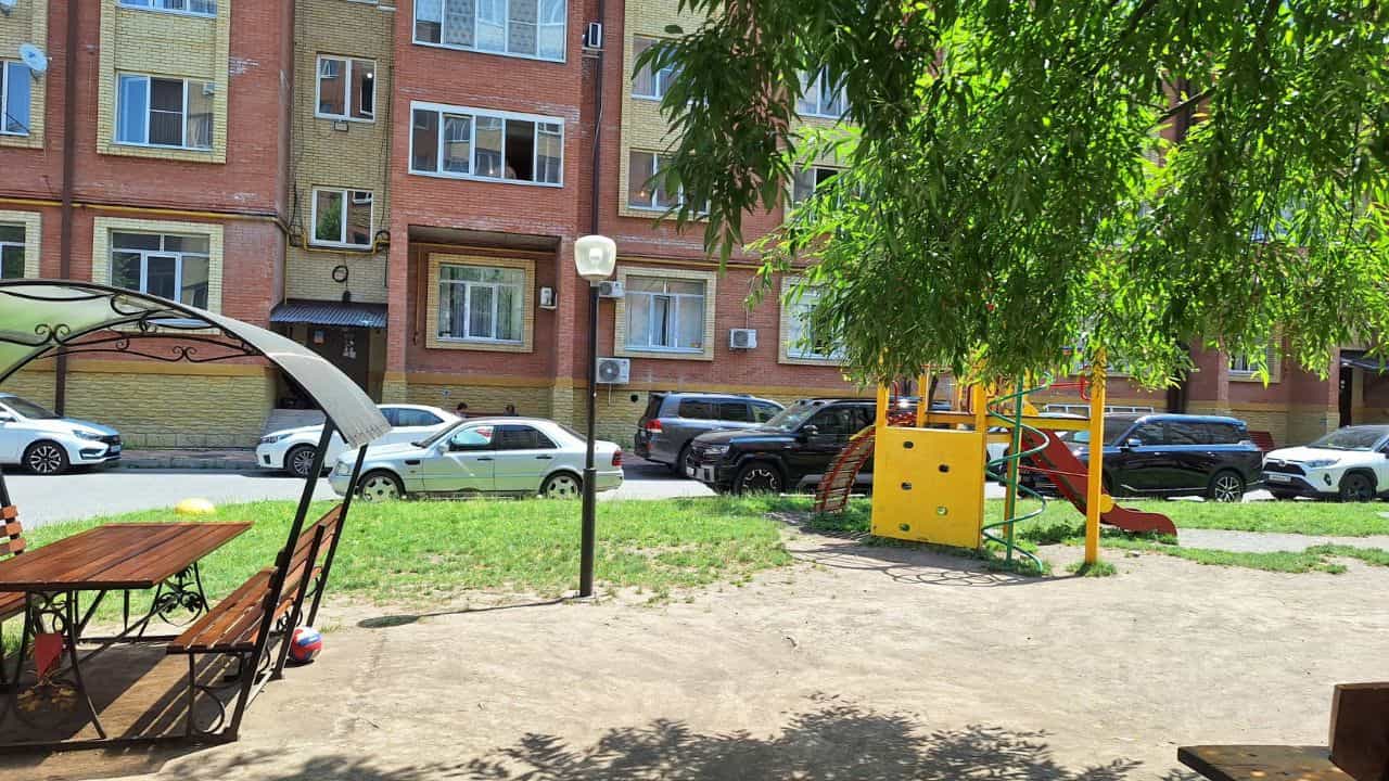 Россия, Республика Северная Осетия — Алания, Владикавказ, улица Гастелло, 65, фото 10