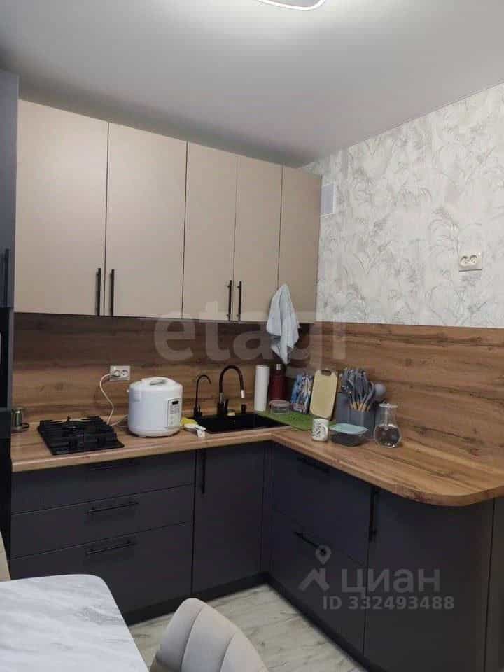 Россия, Курган, жилой район Заозёрный, 1-й микрорайон, 25, фото 3